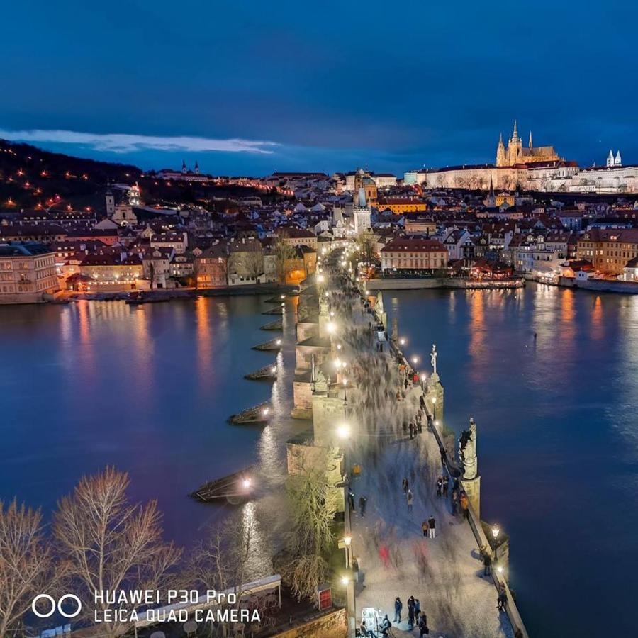 Апартаменты H+ Apartman Letiste Praha Экстерьер фото